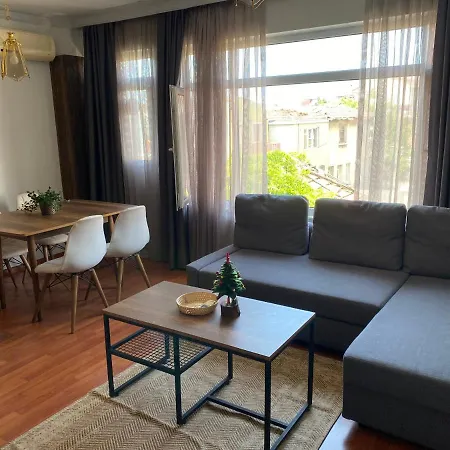 Nil Home's * איסטמבול